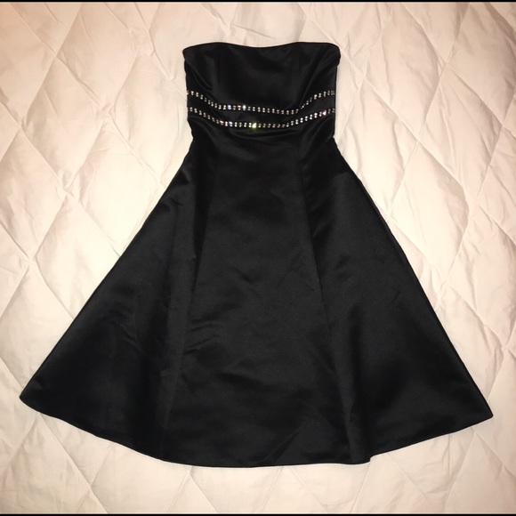 NWT Jessica McClintock Strapless Black Dress size 2 - Picture 1 of 5